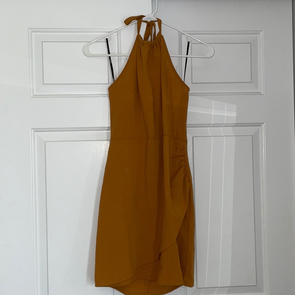 NWT Backless Halter Brown Linen Dress ❤️